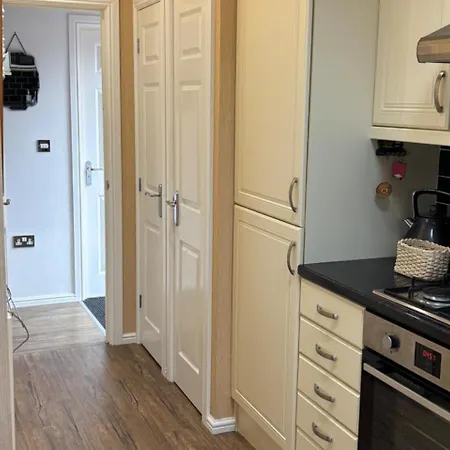 2 Bed Lodge-sleeps 4-stunning Views -pet Friendly 윈더미어