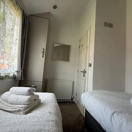 2 Bed Lodge-sleeps 4-stunning Views -pet Friendly 펜션