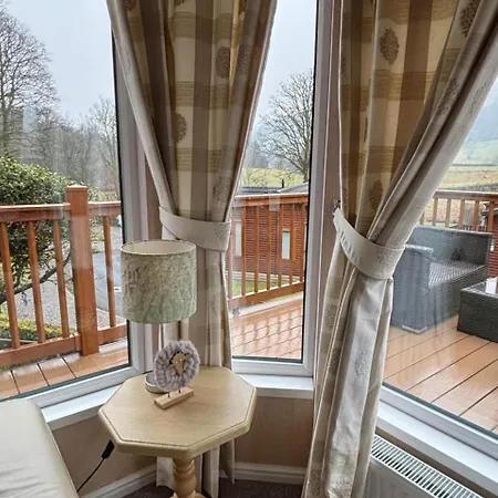 2 Bed Lodge-sleeps 4-stunning Views -pet Friendly